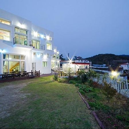 Sunmoon Pension Yeosu Exterior foto