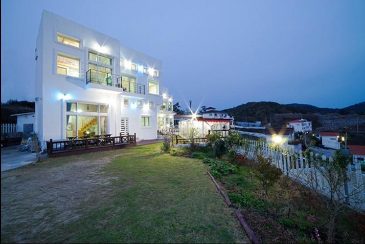 Sunmoon Pension Yeosu Exterior foto