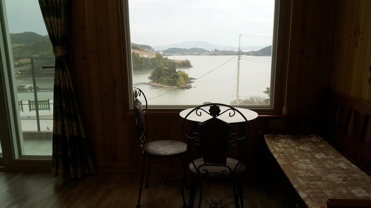 Sunmoon Pension Yeosu Exterior foto